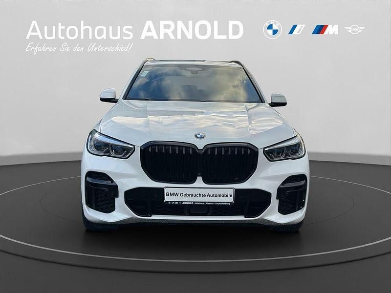 Gebraucht BMW X5 M Sport 340 PS (250 kW) 2022 Alpinweiß uni SUV