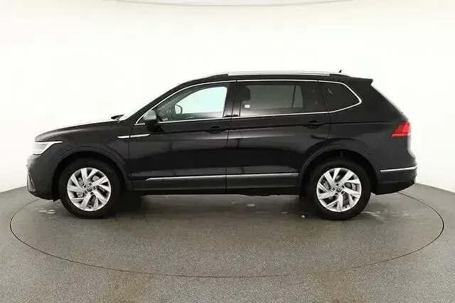 Gebraucht VW Tiguan Allspace Life 150 PS (110 kW) 2022 Andere SUV