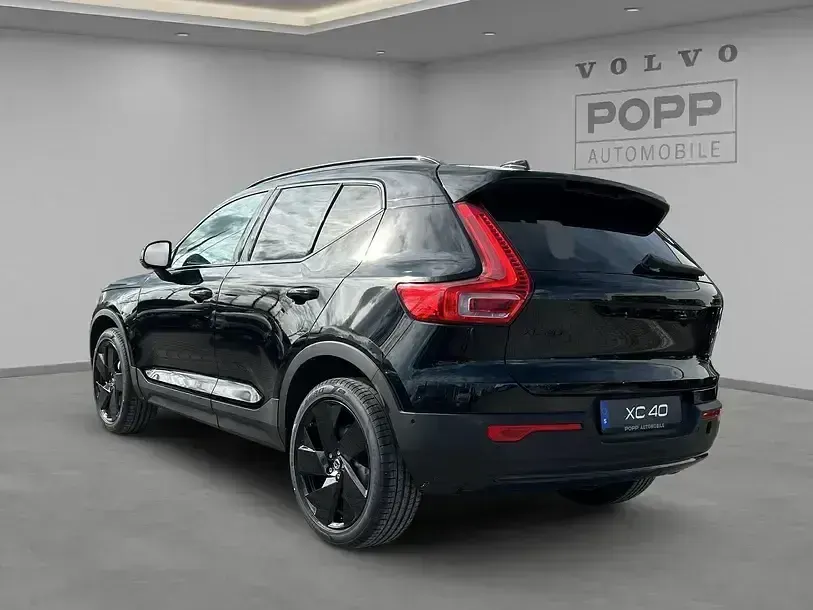 Gebraucht Volvo XC40 Plus 197 PS (144 kW) 2026 Onyx black SUV