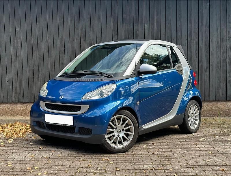 Blau Gebraucht 2009 Smart ForTwo Cabrio Cabrio | 2.999 € (Guter Preis) - Bild 1/4