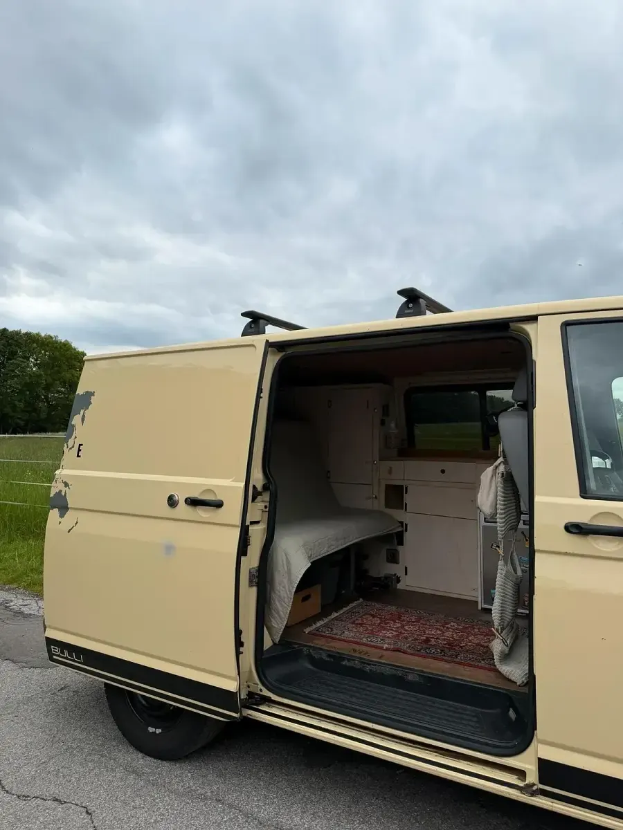 Gebraucht VW Transporter 102 PS (75 kW) 2011 Beige Van