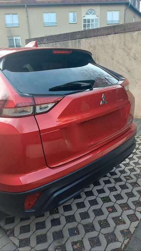 Gebraucht Mitsubishi Eclipse Cross Select 188 PS (138 kW) 2022 Rot SUV