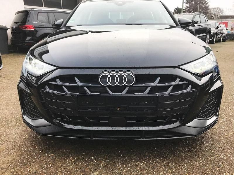 Gebraucht Audi A3 S-Line 150 PS (110 kW) 2024 Schwarz Limousine