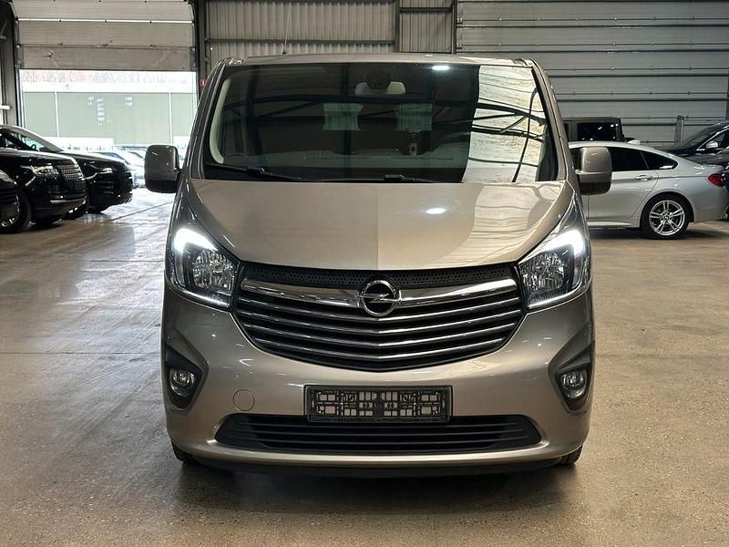 Gebraucht Opel Vivaro 2017 Grau Van / Kleinbus