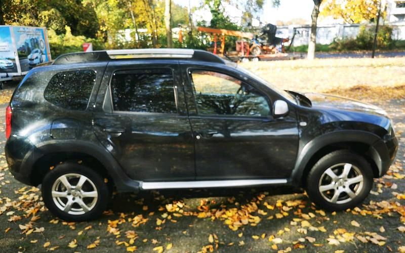 Gebraucht Dacia Duster 107 PS (78 kW) 2010 Schwarz SUV