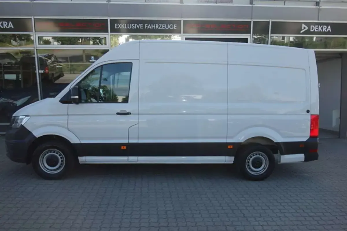 Gebraucht VW Crafter 177 PS (130 kW) 2021 Candyweiß Van