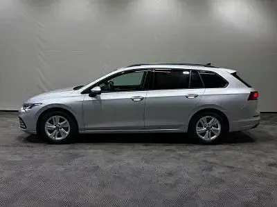 Occasion VW Golf VIII Life 150 ch (110 kW) 2022 Argent Break