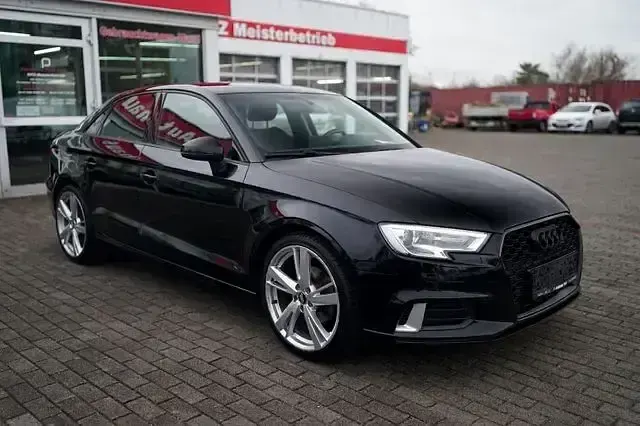 Gebraucht Audi A3 Sport 195 PS (143 kW) 2020 Schwarz Limousine
