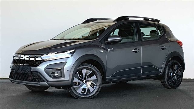 Gebraucht Dacia Sandero Expression 91 PS (66 kW) 2024 Grau / dolomitgrau Kleinwagen