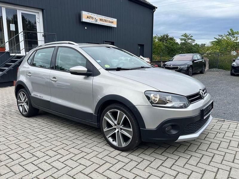 Beige Gebraucht 2011 VW Polo Cross Kleinwagen | 8.990 € (Etwas zu teuer) - Bild 1/4