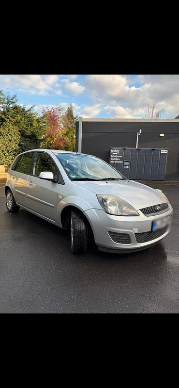 Gebraucht Ford Fiesta Style 69 PS (50 kW) 2007 Silber Kleinwagen