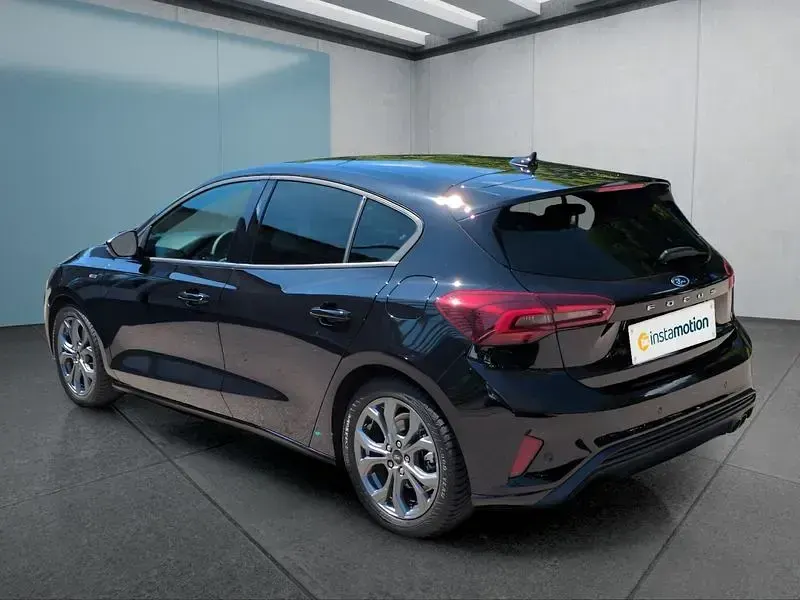 Gebraucht Ford Focus 155 PS (114 kW) 2024 Schwarz Limousine
