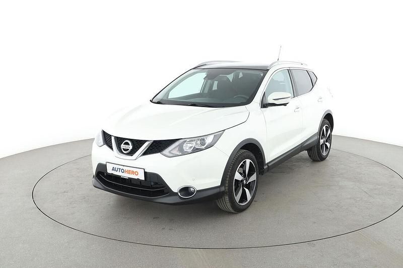 Weiß Gebraucht 2016 Nissan Qashqai 360º SUV | 12.770 € (Etwas zu teuer) - Bild 1/3