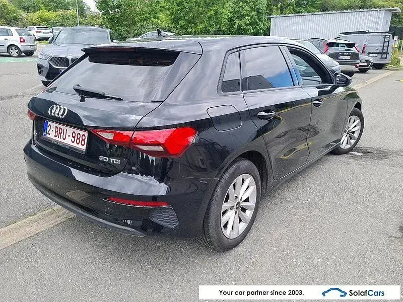 Gebraucht Audi A3 116 PS (85 kW) 2022 Schwarz Limousine