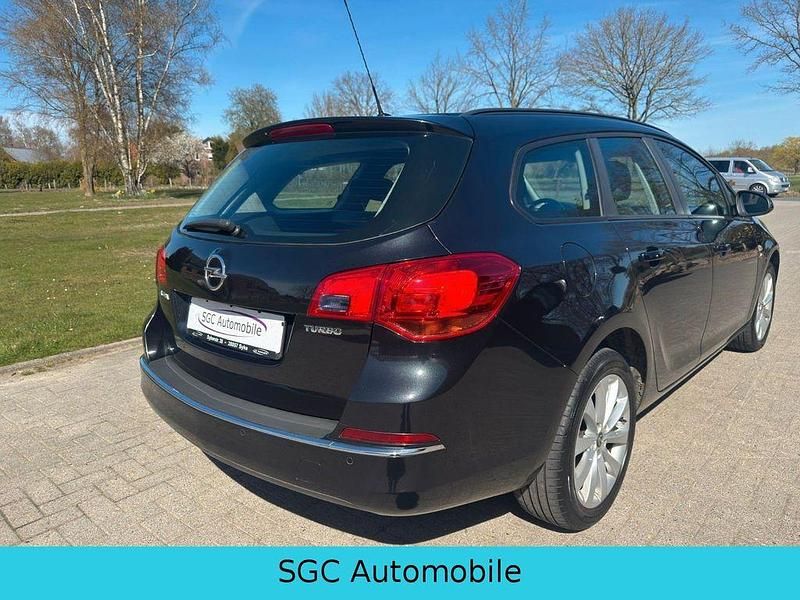 Gebraucht Opel Astra Active 140 PS (102 kW) 2013 Schwarz Kombi