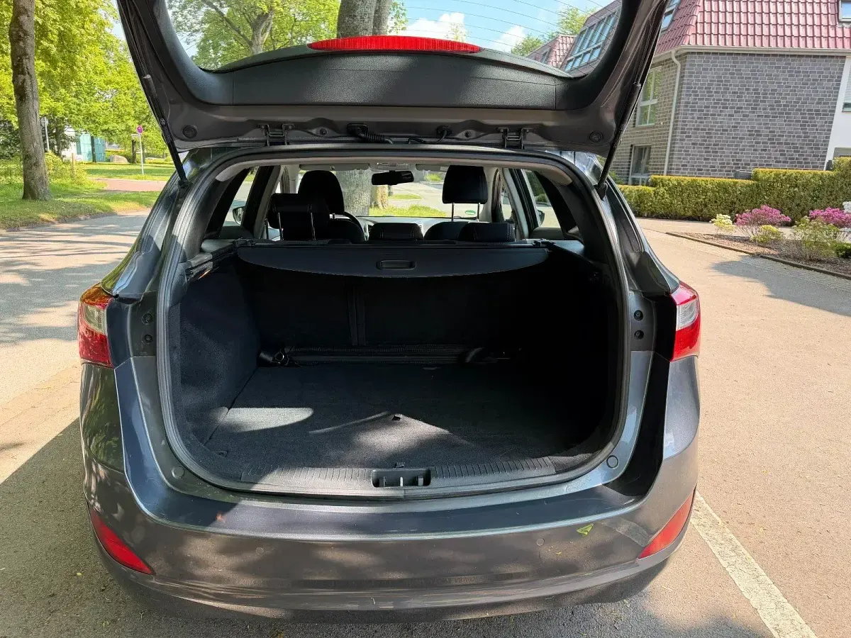 Second-hand Hyundai i30 110 CP (80 kW) 2015 Gri Break