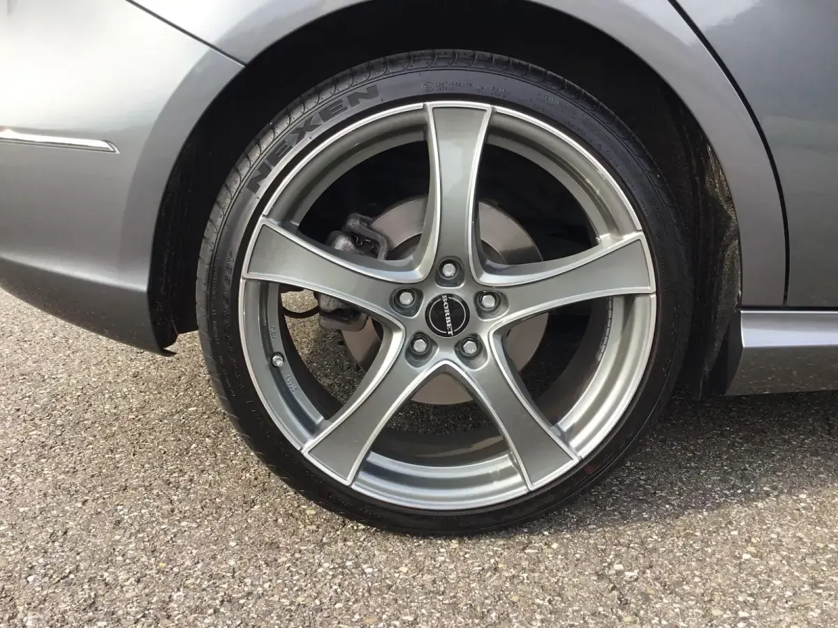 Gebraucht Mercedes B250 211 PS (155 kW) 2014 Grau Kleinwagen