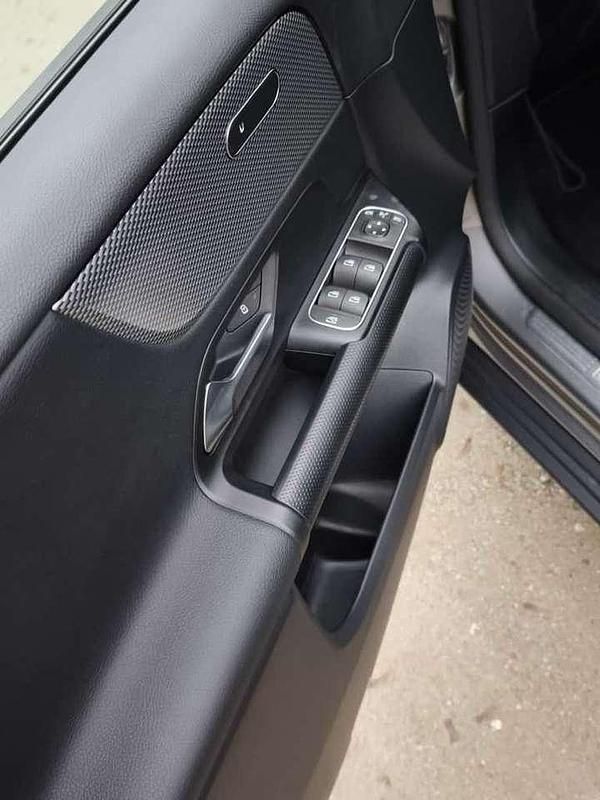 Gebraucht Mercedes E250 Edition 160 PS (117 kW) 2022 Grau Kombi