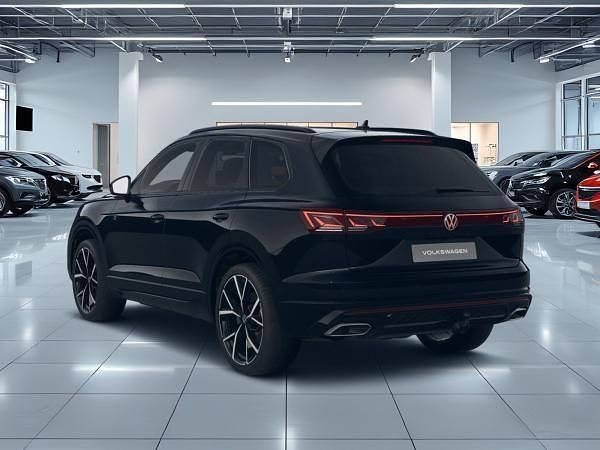 Neu VW Touareg Edition 340 PS (250 kW) 2025 Schwarz (grenadillschwarz metallic) SUV