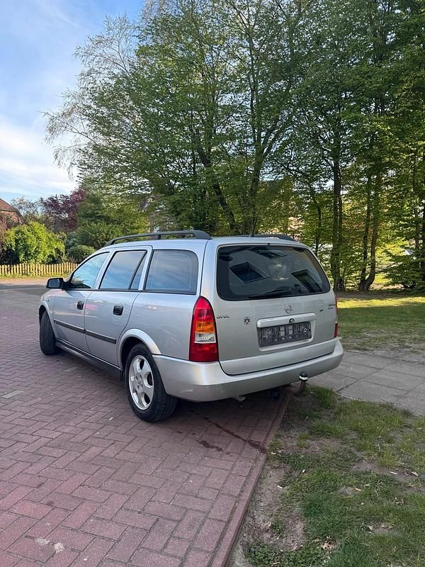Second-hand Opel Astra 101 CP (74 kW) 2000 Break