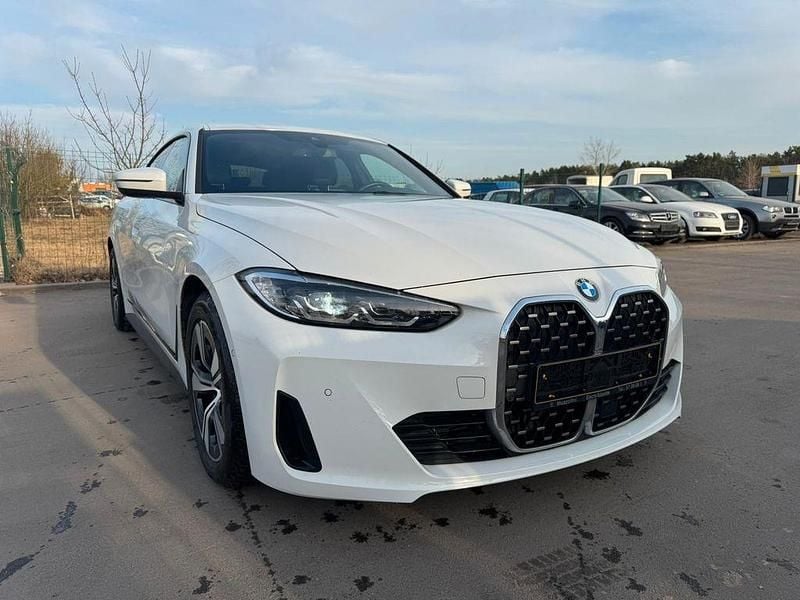 Gebraucht BMW 420 Sport Line 190 PS (139 kW) 2022 Weiß Coupé