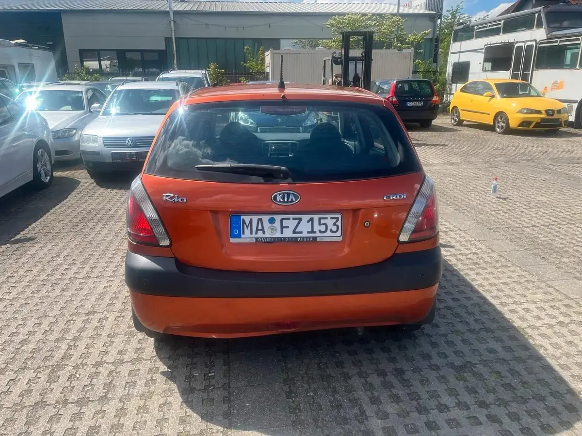Gebraucht Kia Rio 110 PS (80 kW) 2009 Orange Kleinwagen