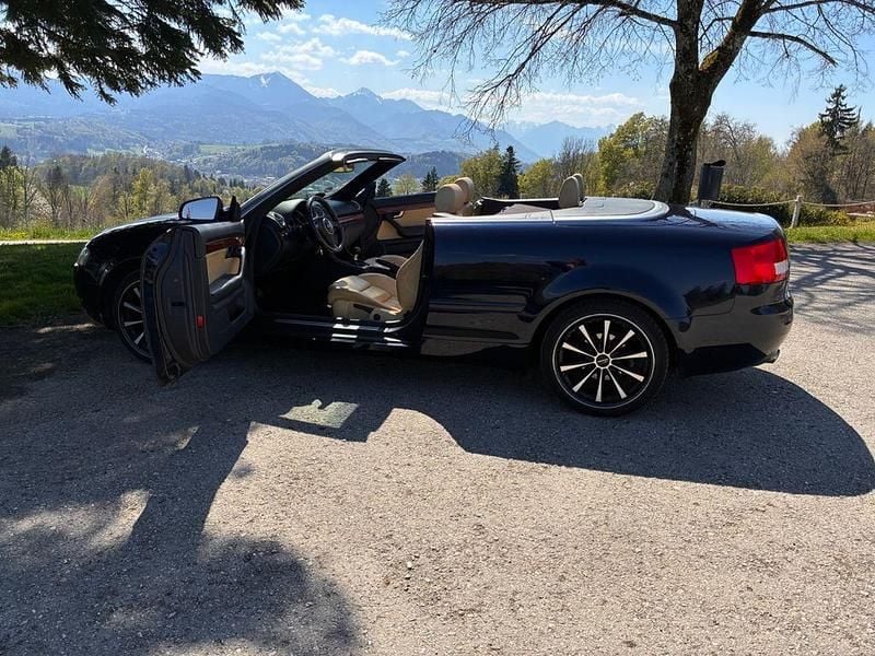 Gebraucht Audi Cabriolet 163 PS (119 kW) 2005 Blau Cabrio