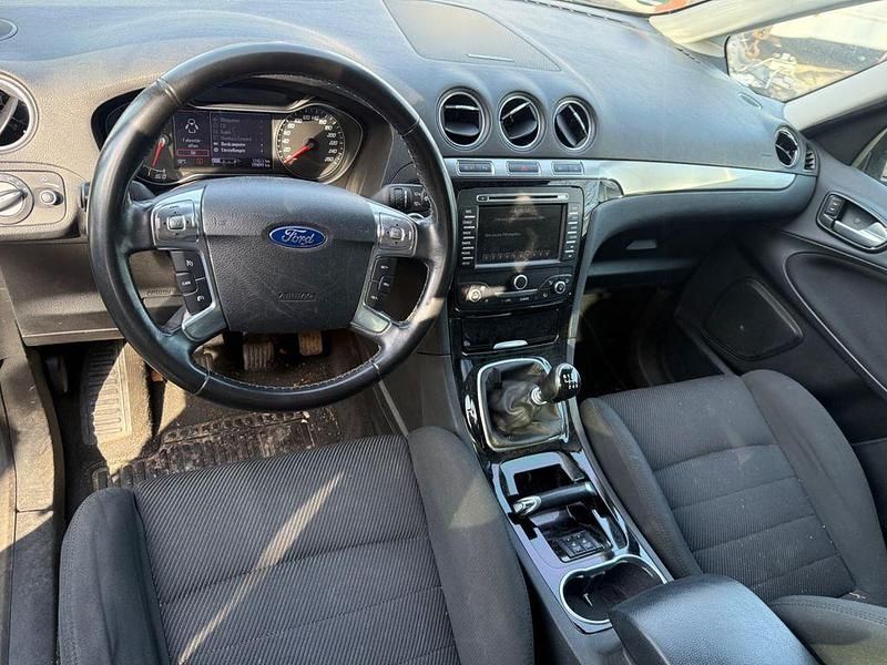 Gebraucht Ford Galaxy Titanium 160 PS (117 kW) 2011 Grau Van / Kleinbus