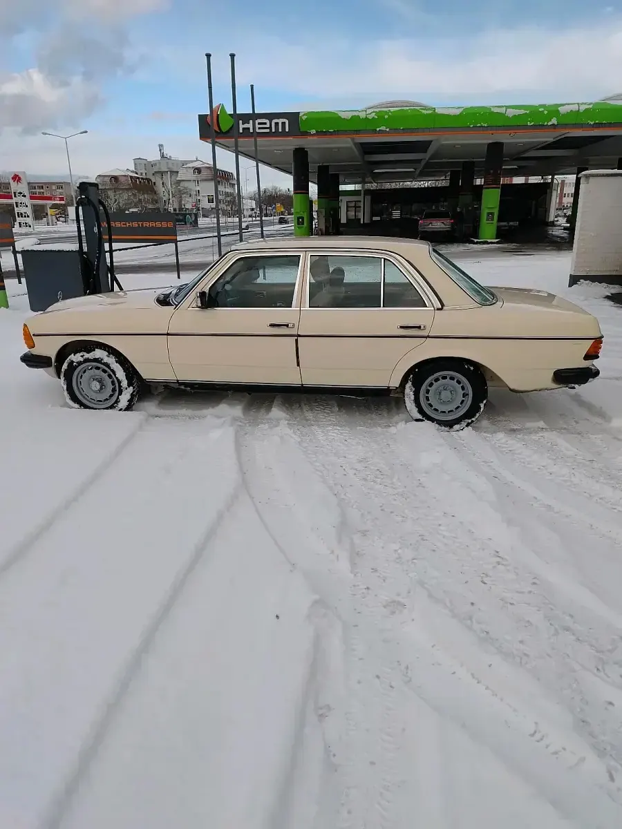 Gebraucht Mercedes 300 1983 Beige Limousine