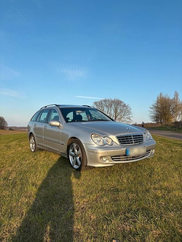 Gebraucht Mercedes C200 163 PS (119 kW) 2004 Silber Kombi