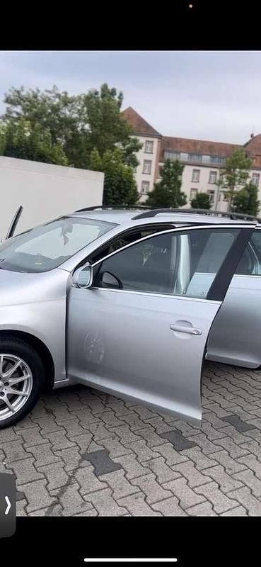 Grau Gebraucht 2008 VW Golf VI Comfortline Kombi | 4.000 € (Guter Preis) - Bild 1/4