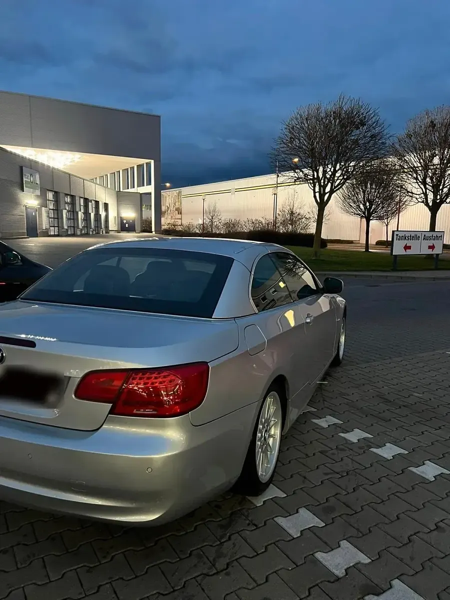 Gebraucht BMW 320 Cabriolet Performance 184 PS (135 kW) 2010 Silber Cabrio