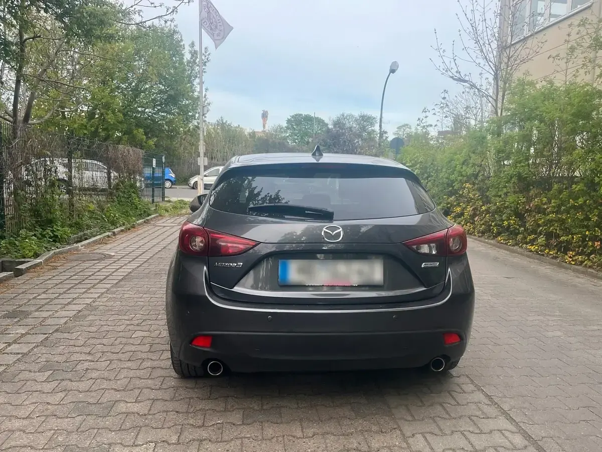 Używany Mazda 3 2014 Szary Hatchback
