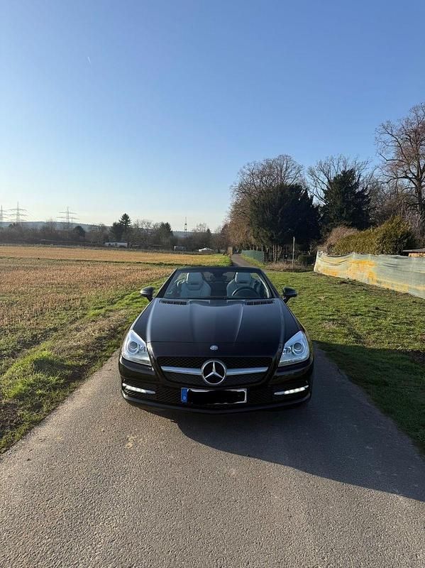 Gebraucht Mercedes SLK200 184 PS (135 kW) 2014 Schwarz Cabrio