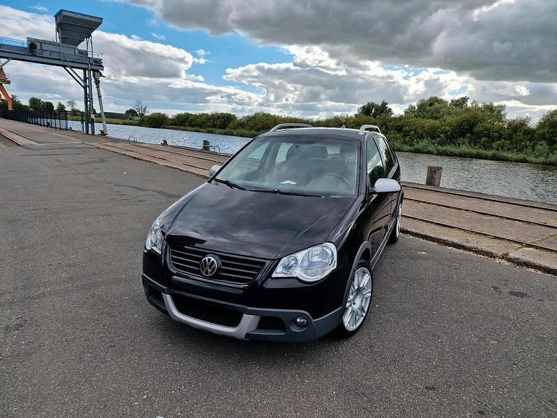 Schwarz Gebraucht 2007 VW Polo Cross Kleinwagen | 4.200 € (Fairer Preis) - Bild 1/4