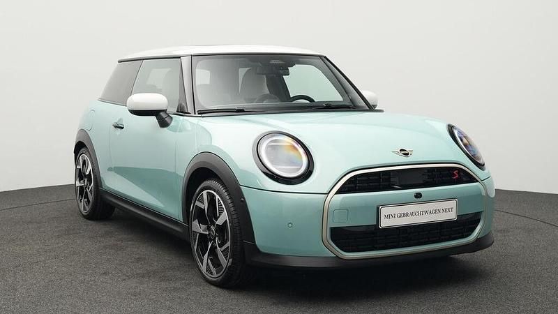 Gebraucht Mini Cooper S Favoured 204 PS (150 kW) 2025 Ocean wave green Kleinwagen