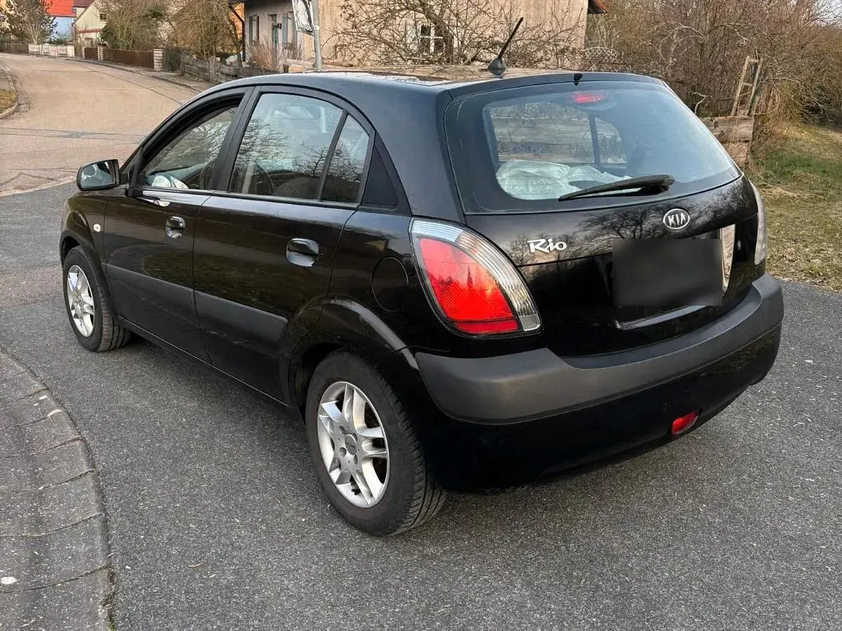 Gebraucht Kia Rio 97 PS (71 kW) 2005 Schwarz Kleinwagen
