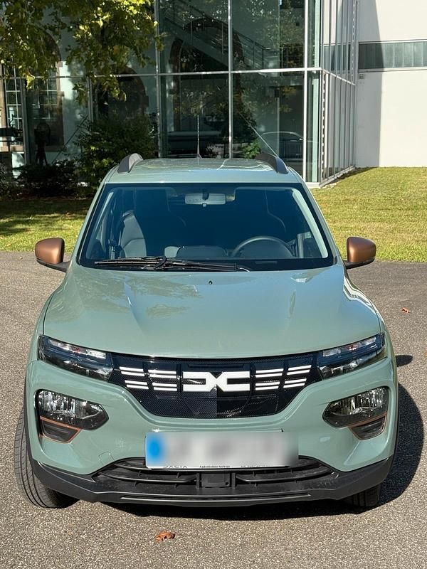 Grün Gebraucht 2023 Dacia Spring Extreme Kleinwagen | 12.500 € (Guter Preis) - Bild 1/4