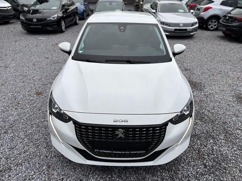 Gebraucht Peugeot 208 Active 101 PS (74 kW) 2021 Weiß Kleinwagen