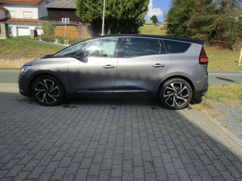 Grau kng + schwarz gne Gebraucht 2019 Renault Scénic IV Bose Edition Van / Kleinbus | 19.900 € (Etwas zu teuer) - Bild 1/4