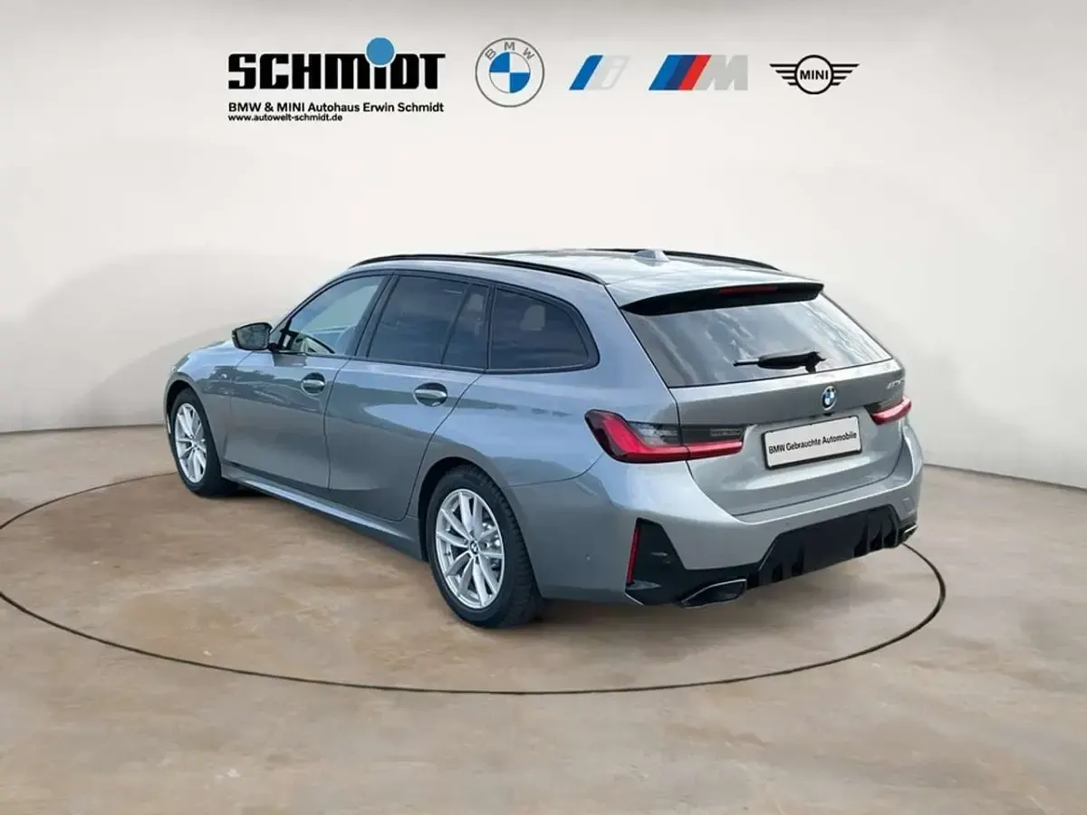 Gebraucht BMW M340 M Sport 374 PS (275 kW) 2024 Skyscraper grau metallic Kombi