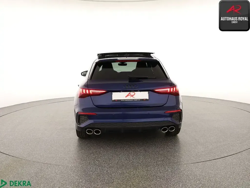 Gebraucht Audi S3 Sport 310 PS (228 kW) 2023 Navarrablau Limousine