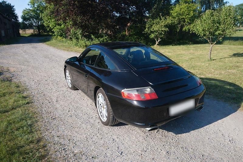 Second-hand Porsche 996 320 CP (235 kW) 2003 Negru Coupe