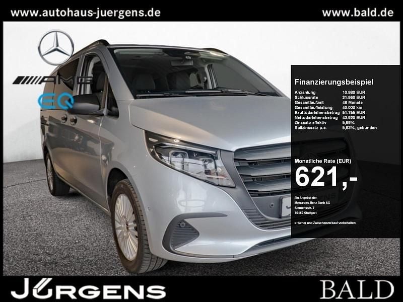 Silber hightechsilber metallic Gebraucht 2024 Mercedes Vito Van / Kleinbus | 52.490 € - Bild 1/4
