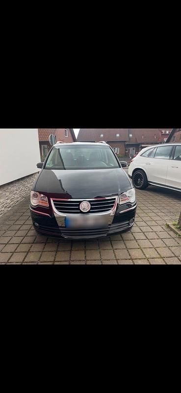 Schwarz Gebraucht 2006 VW Touran Van / Kleinbus | 4.000 € (Etwas zu teuer) - Bild 1/4