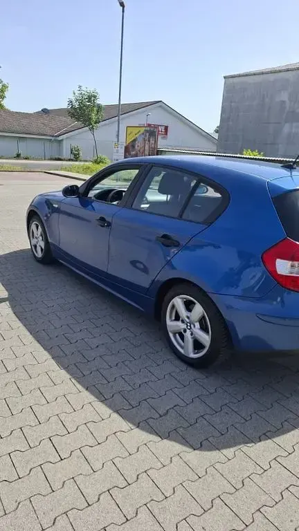 Gebraucht BMW 116 116 PS (85 kW) 2006 Blau Kleinwagen