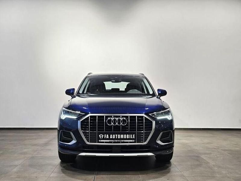 Gebraucht Audi Q3 Sport 150 PS (110 kW) 2024 Navvara blau (metallic) SUV