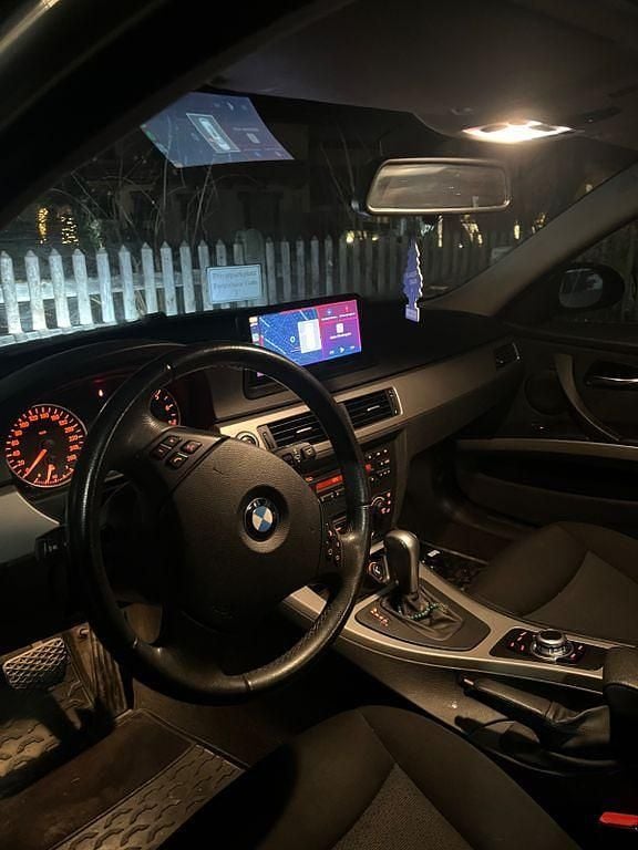 Gebraucht BMW 325 218 PS (160 kW) 2006 Silber Limousine