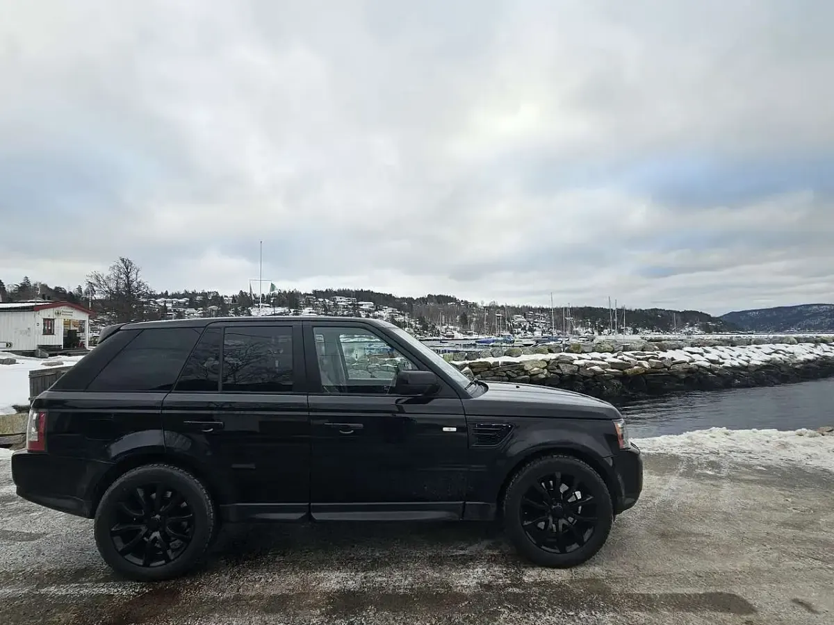 Gebraucht Land Rover Range Rover 272 PS (200 kW) 2010 Schwarz SUV