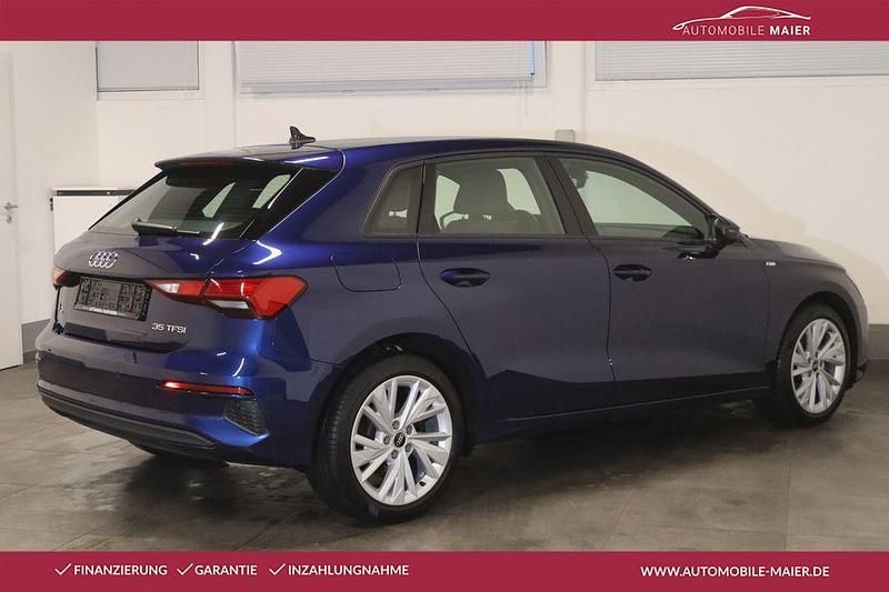 Gebraucht Audi A3 Ambiente 150 PS (110 kW) 2020 Navarrablau metallic Limousine